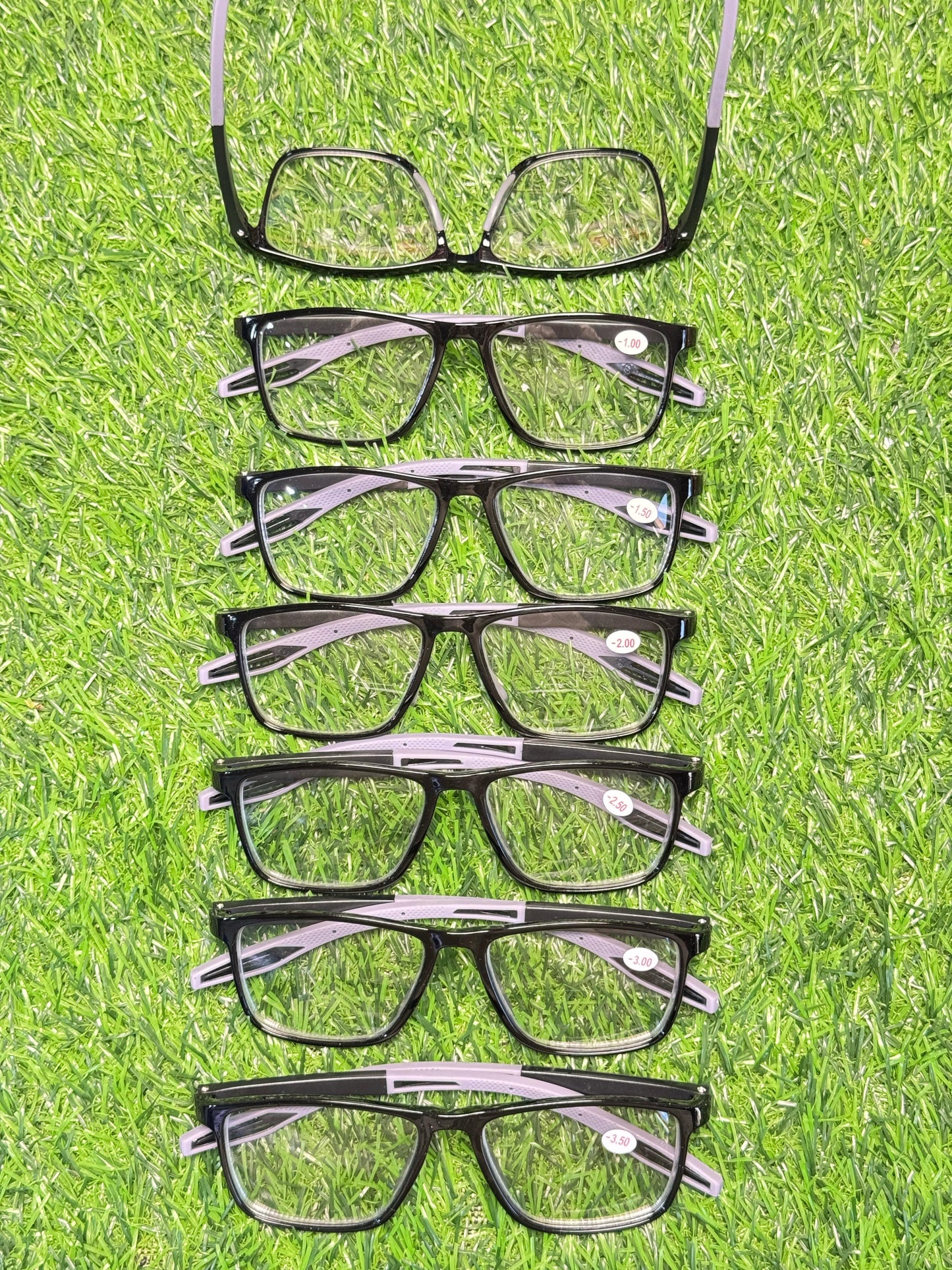 Hybrid Transition Glasses | UV Reactive Lenses with Negative Prescription Dark in Sunlight, Clear at Night