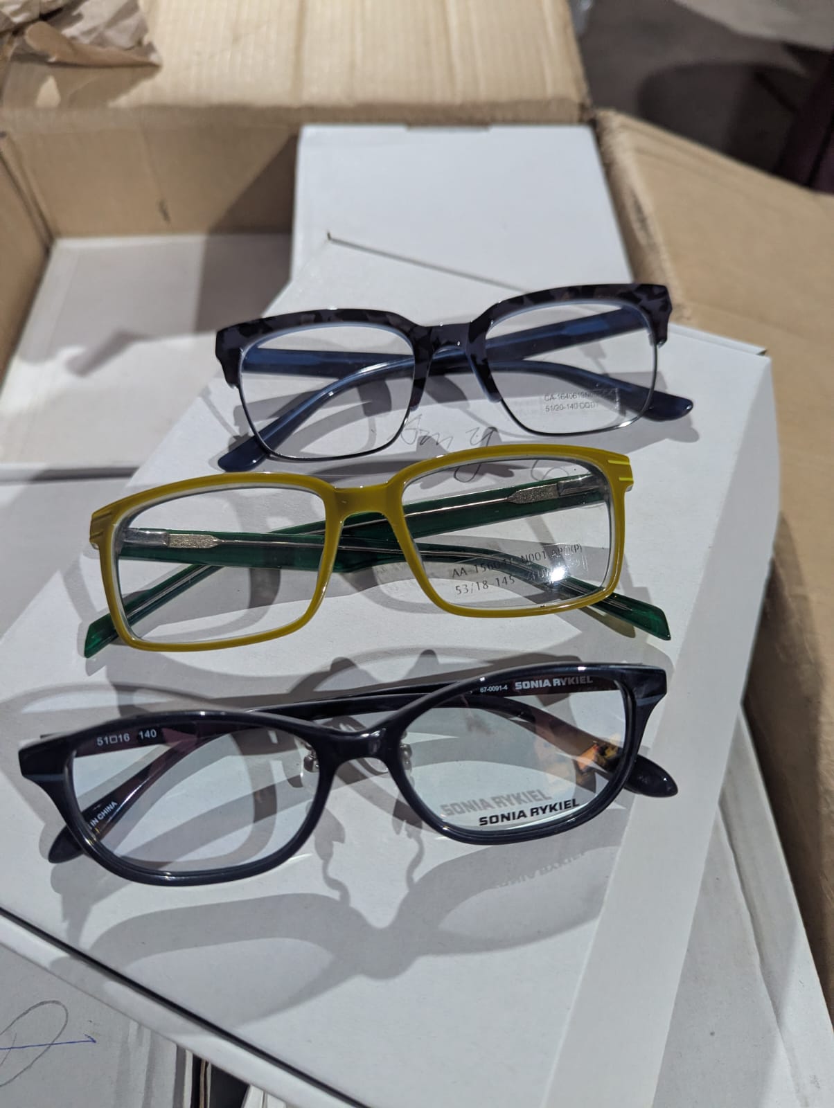 Imported Glasses Per KG