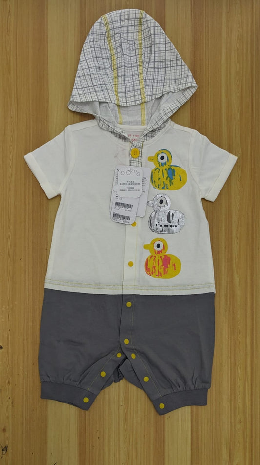 White & Grey Duck Print Baby Romper – Half Sleeves with Hoodie | Organic Cotton | Art No. CM0040