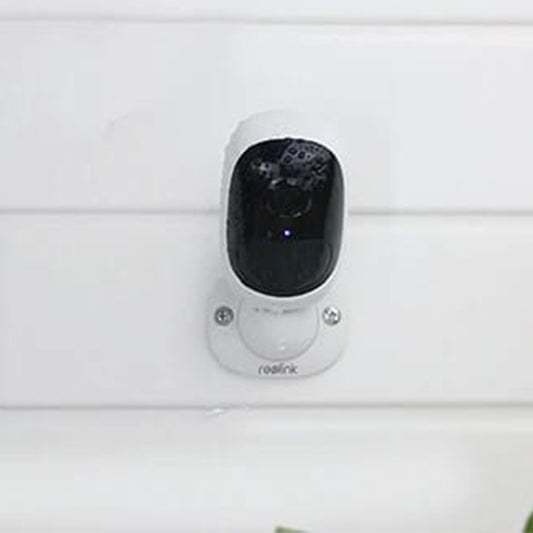 REOLINK argus 2 box pack Outdoor Security Camera  Wireless, Rechargeable Battery, 1080P Video, Night Vision, Motion Detection, 2-Way Talk, Waterproof USED